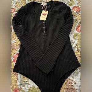 Entry black body suit